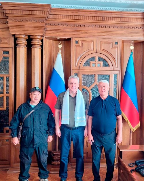 Парламентарии Тувы встретились с руководством ЛНР