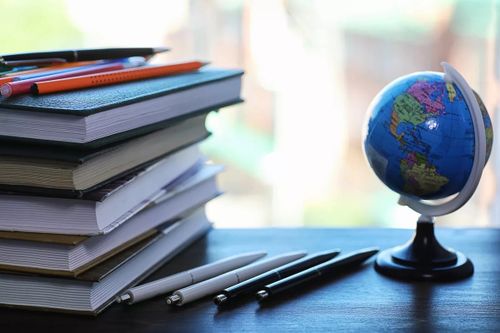 В Минпросвещения России рассказали, что новые учебники с разделами о СВО поступят в школы к 1 сентября