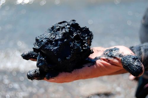 Трех жителей соседних регионов накажут за вывоз целебной грязи из озер Тувы