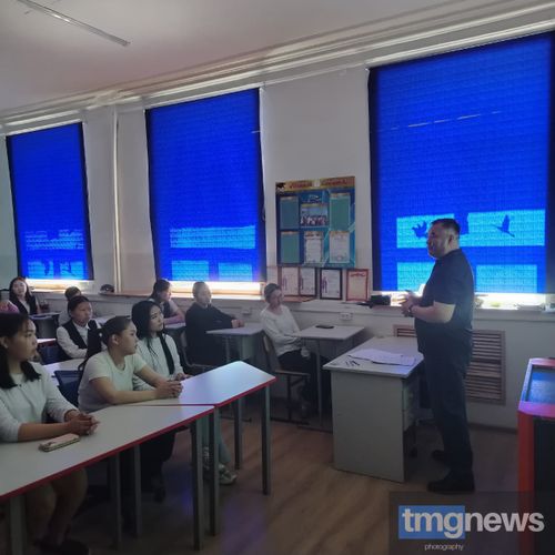 В Туве ко Всемирному дню окружающей среды приурочили эколекции для студентов
