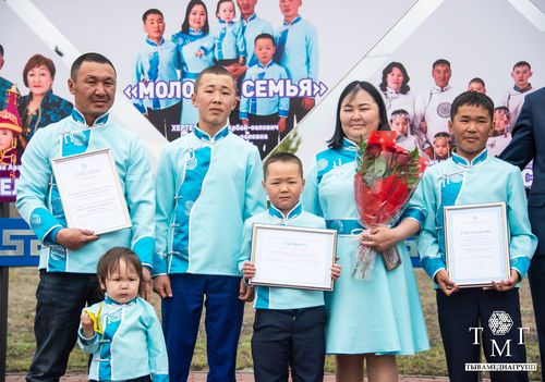 В Туве честь Дня матери и Дня отца запланирована обширная программа мероприятий