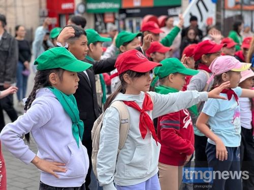 В Туве стартовала традиционная акция «Собери ребенка в школу»