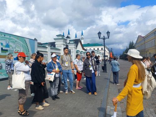 Тува отправила третью группу членов семей погибших героев спецоперации в железнодорожный тур