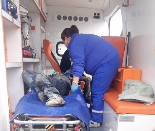 В Туве пожарные спасли 2 пожилых людей из горящего дома