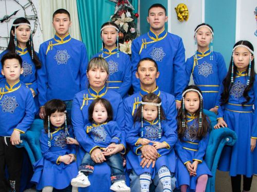 Многодетная семья из Тувы стала участником конкурса «Это у нас семейное»