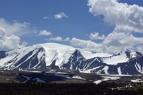 В Монгун-Тайгинском районе идет подготовка к отопительному сезону
