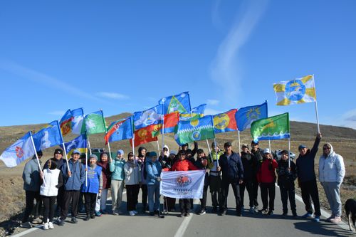 Жители Тувы подключились к Всероссийской акции «10 000 шагов к жизни»