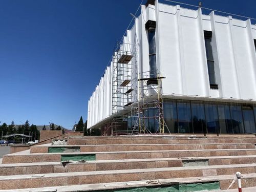 Национальный театр им. В. Кок-оола преобразится к IV Международному буддийскому форуму
