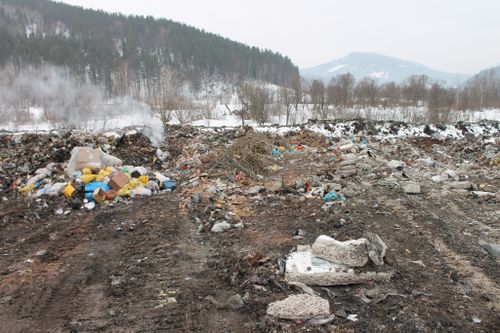 В Туве продолжается борьба со стихийными свалками
