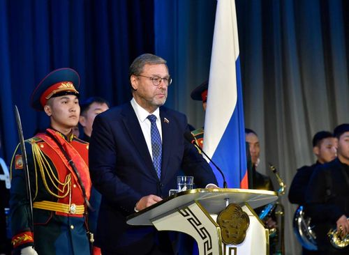 Кызыл вместо Женевы. Вице-спикер Совета Федерации Константин Косачев поздравил жителей республики с юбилейной датой