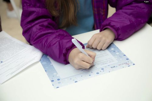 Юные пациенты Республиканской детской больницы написали письмо Деду Морозу