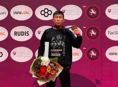 Сүт-хөлчүлер Начын Монгушка ам-даа чайынналчак тиилелгелерни күзээн