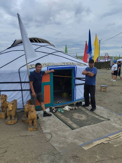 Образцовая семья Хомушку из села Эрги-Барлыка Барун-Хемчикского района