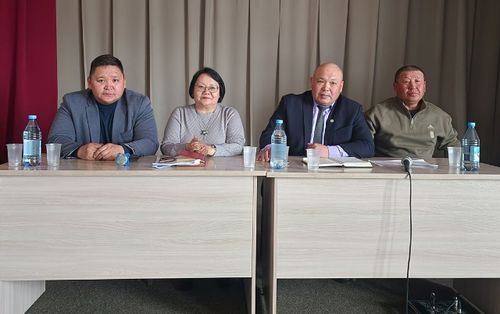 Сүт-Хөлдүң чурттакчыларынга Тываның Чазааның 2024 чылда ажыл-чорудулгазын таныштырган