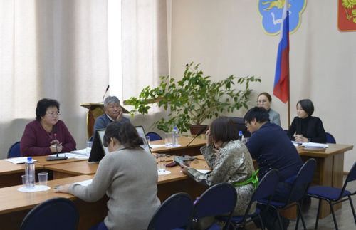 Научные организации Тувы обсудили актуальные проблемы республики