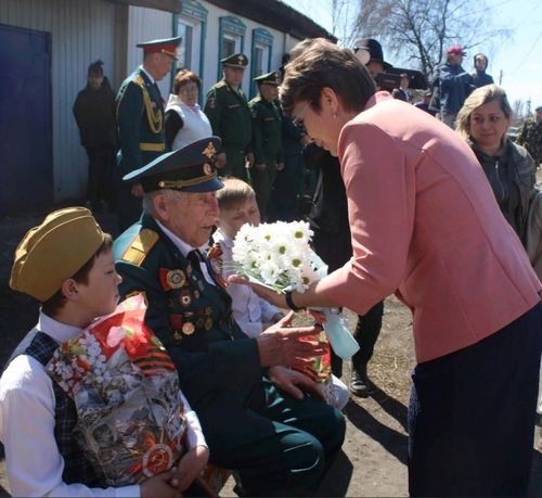 Фронтучу маадырларывысты сагыш човаашкын-биле бүргээр