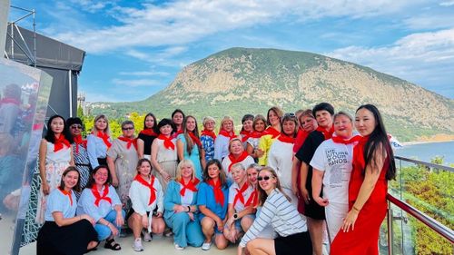 Команда школы №8 г. Кызыла отмечена дипломом Артека за лучшую презентацию по проектированию воспитательного процесса