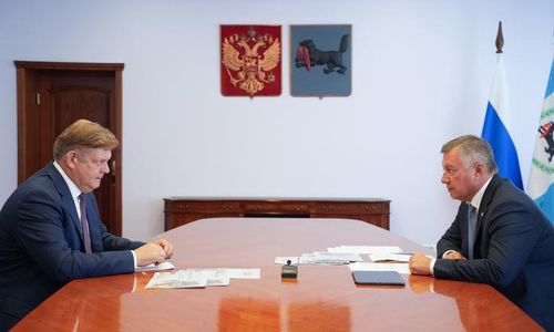 Реализацию национальных проектов и другие вопросы развития Иркутской области полпред обсудил с губернатором региона
