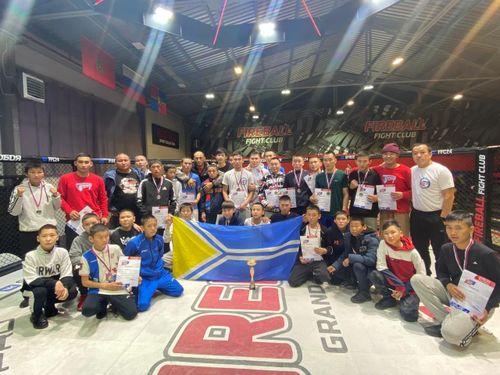 Сборная Тувы – победитель межрегионального турнира по ММА