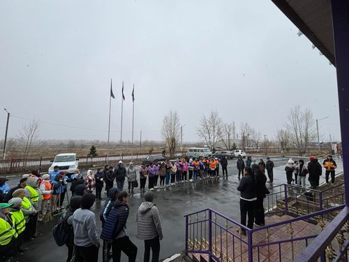 Жители Ак-Довурака очистили улицы родного города