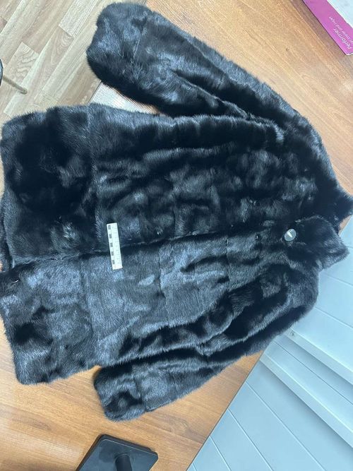 Жительнице Сукпака грозит два года лишения свободы за подмену шубы в интернет-магазине