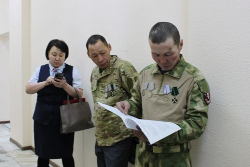 В Туве состоялась специализированная комиссия по предоставлению средств социального контракта для ветеранов СВО