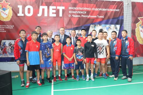 Армияның төп спорт клувунуң кубогу дээш спортчу хүреш маргылдаазы