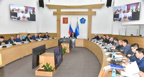 В Правительстве Тувы обсудили ход отопительного сезона