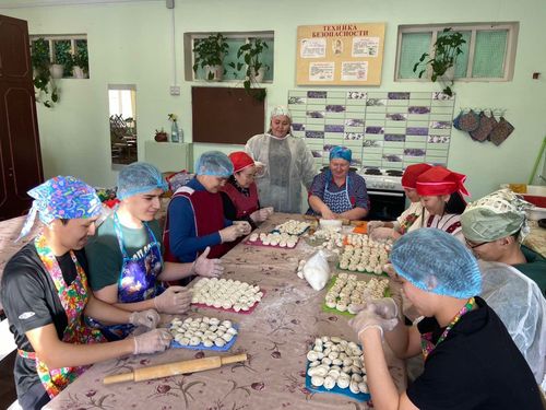 Активисты Тувы присоединились к акции «Лепи добро»