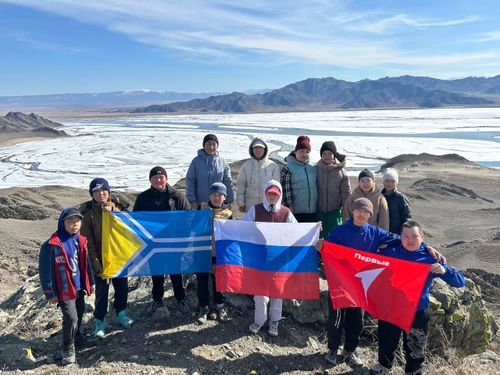 Школьники Тувы совершили массовые походы выходного дня в честь Дня космонавтики