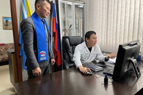 Секретарь Чаа-Хольского местного отделения «Единой России» Одегей А.В. провел рабочую встречу с главным врачом центральной районной больницы