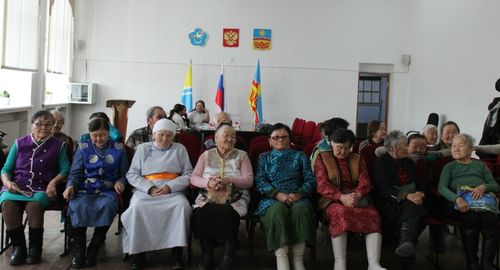 Хоочуннар аяк шайны аартап, хостуг үезин солун эрттирген