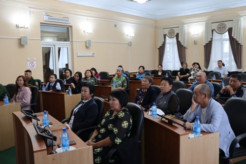В Верховном Хурале прошла церемония чествования волонтёров и участников спецоперации