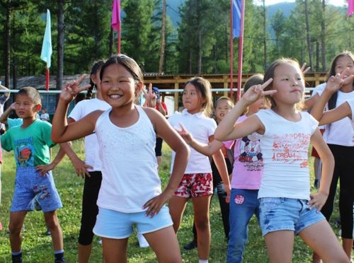 Более 37 тысяч детей Тувы были охвачены летней оздоровительной кампанией