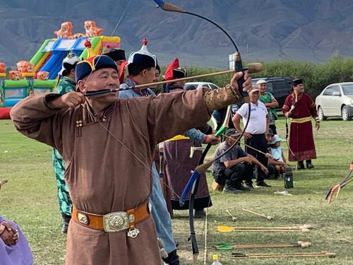 Профессор ТувГУ побывал на Наадыме в Сут-Хольском районе