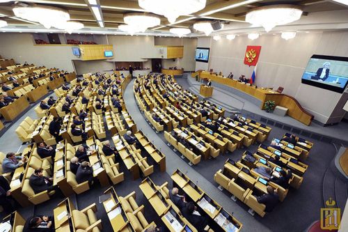 Правительство внесло в Госдуму законопроект о повышении налогов для работающих из-за границы россиян