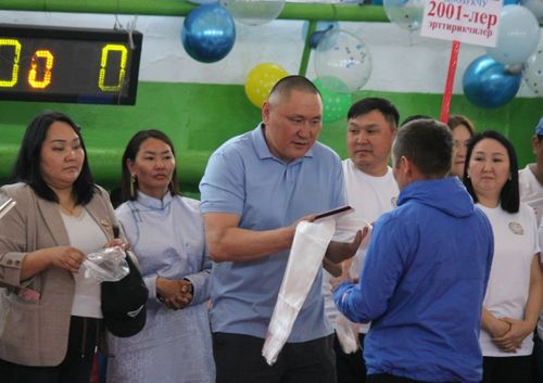 Чээрби үш чыл уламчылап турар спартакиада