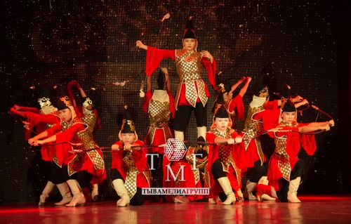 В Кызыле проходит масштабный фестиваль «Богатство России», объединивший более 400 участников