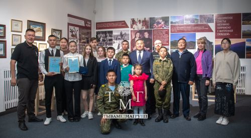 Делегация из Республики Тыва отправилась в Москву для участия во Всероссийском фестивале «Движения первых»