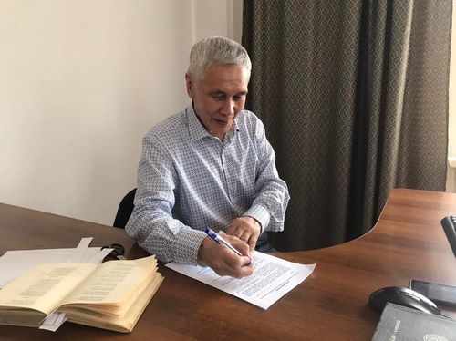 В Туве ищут правопреемников тувинских детских писателей