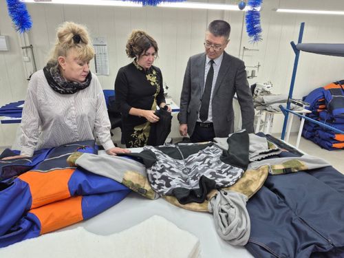 В Кызыле на предприятии «Бастион» осужденные к принудительным работам трудятся в швейном цехе