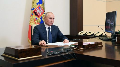 Путин поручит кабмину ускорить работу по соцподдержке некоторых категорий участников СВО