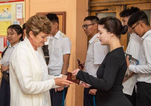 Около 700 выпускников 11-х классов сдали первые ЕГЭ по химии, литературе и географии