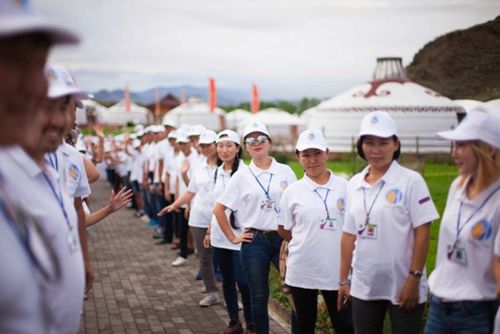 Сегодня отмечается Международный день солидарности молодежи