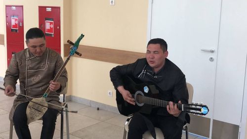 Артисты Тувы посетили Главный военный клинический госпиталь