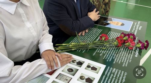 В Пий-Хемском районе появилась «Парта Героя» в честь Ахмета Маады