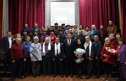 Тыва чоннуң аас чогаалының кадагалакчылары