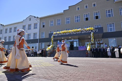 В городе Чадане открылась новая школа