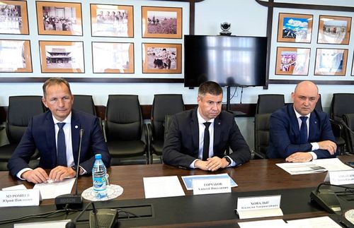 Глава Тувы провёл рабочую встречу с руководством АО «Росатом Энергосбыт»