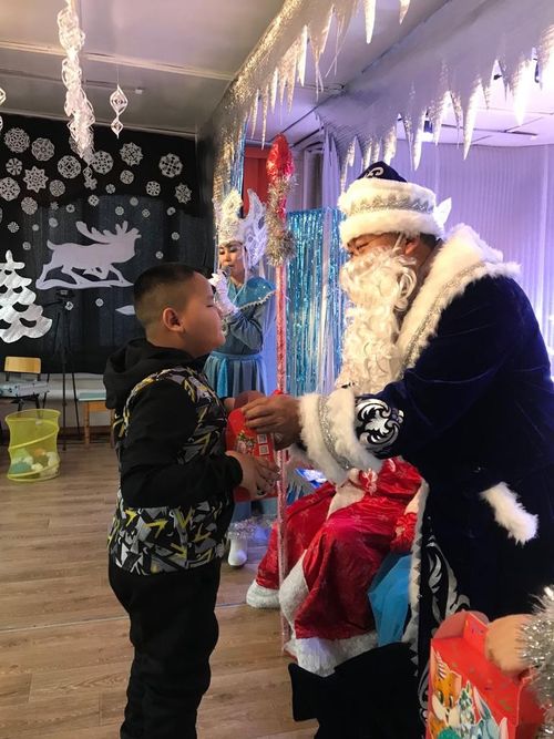 Голевская горнорудная компания принимает участие в акции «Новый год в каждый дом»